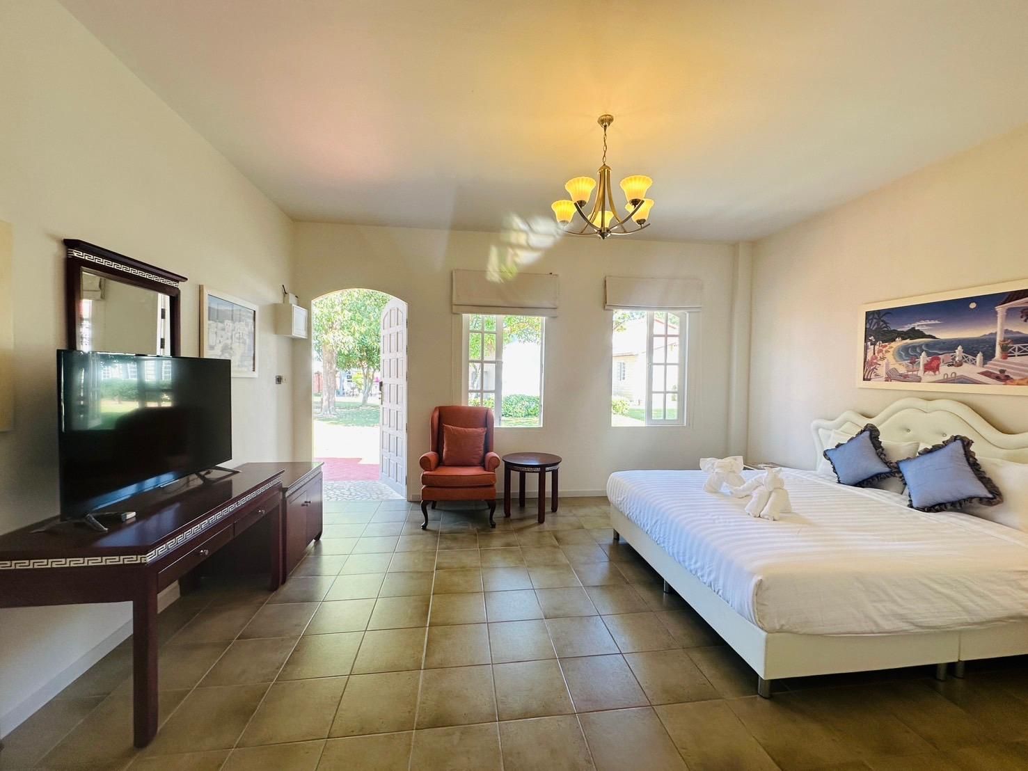 Villa Pictory Cottage Garden View