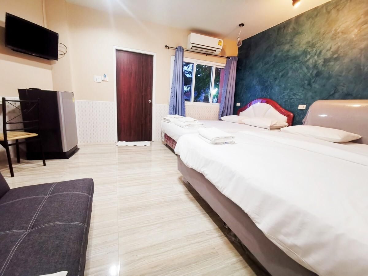 Twin Room for 4 People