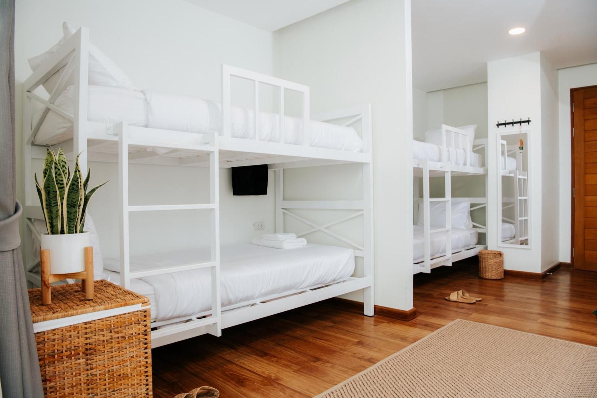 Summer Stay Sattahip Bunk Bed in Mixed Dormitory Room 3