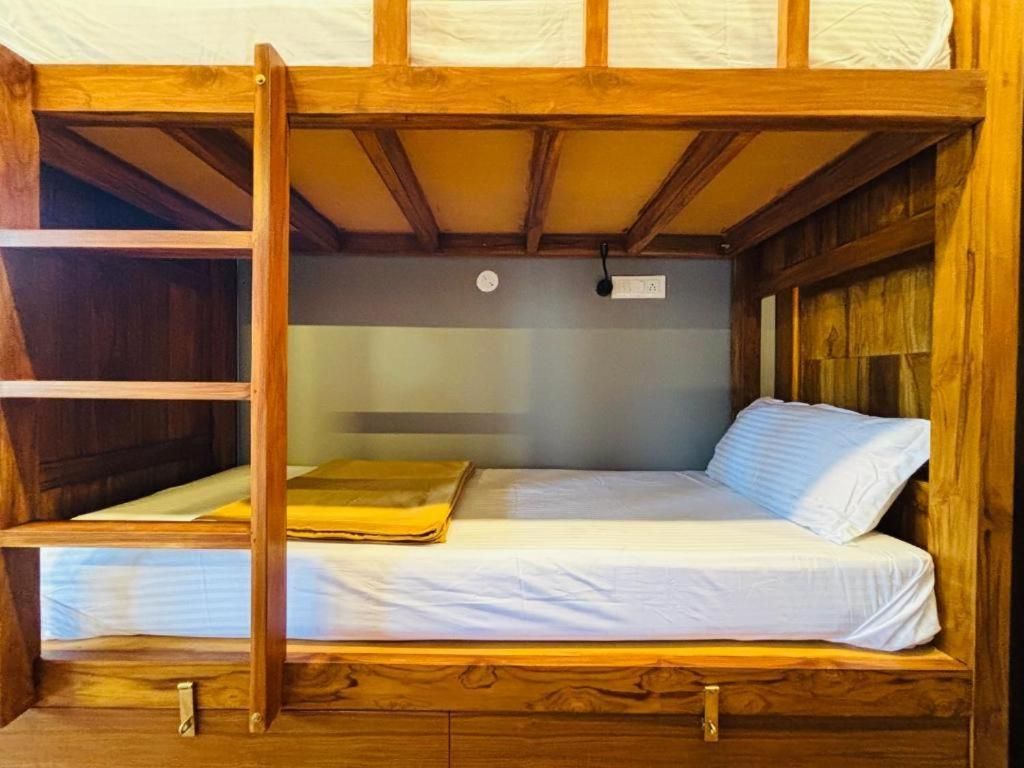 Bed in 4-Bed Mixed Dormitory Room