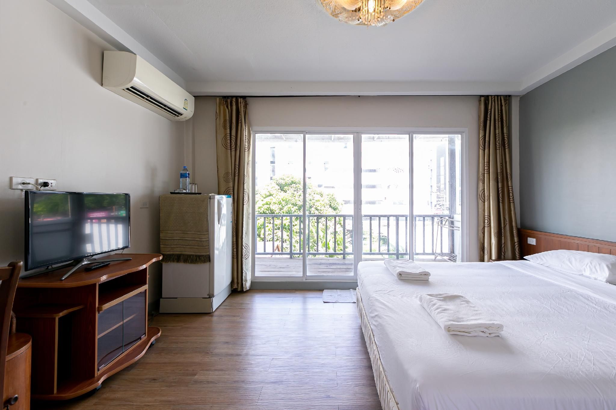 Wong Amat House Deluxe Balcony Room