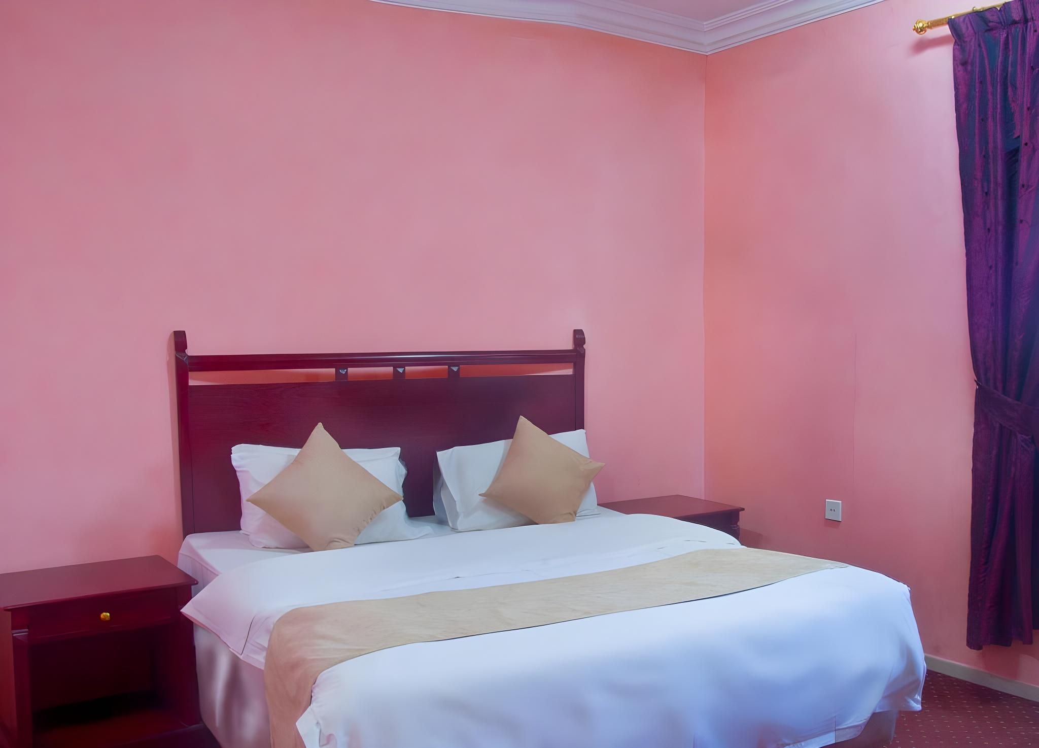 One Bedroom Apartment