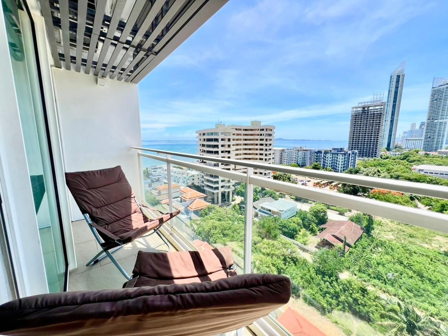 Family Room with Sea View