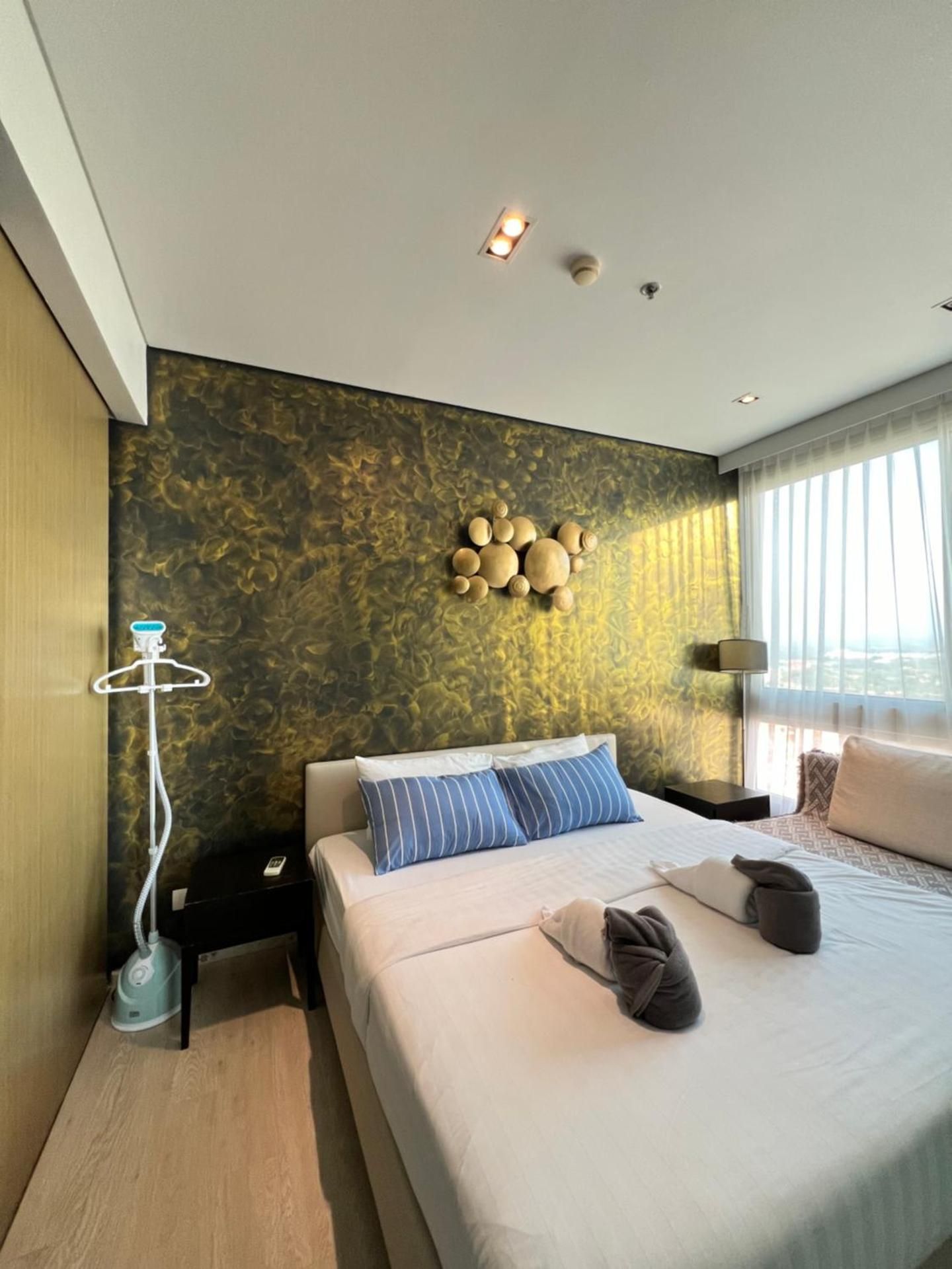 Deluxe Suite with Sea View