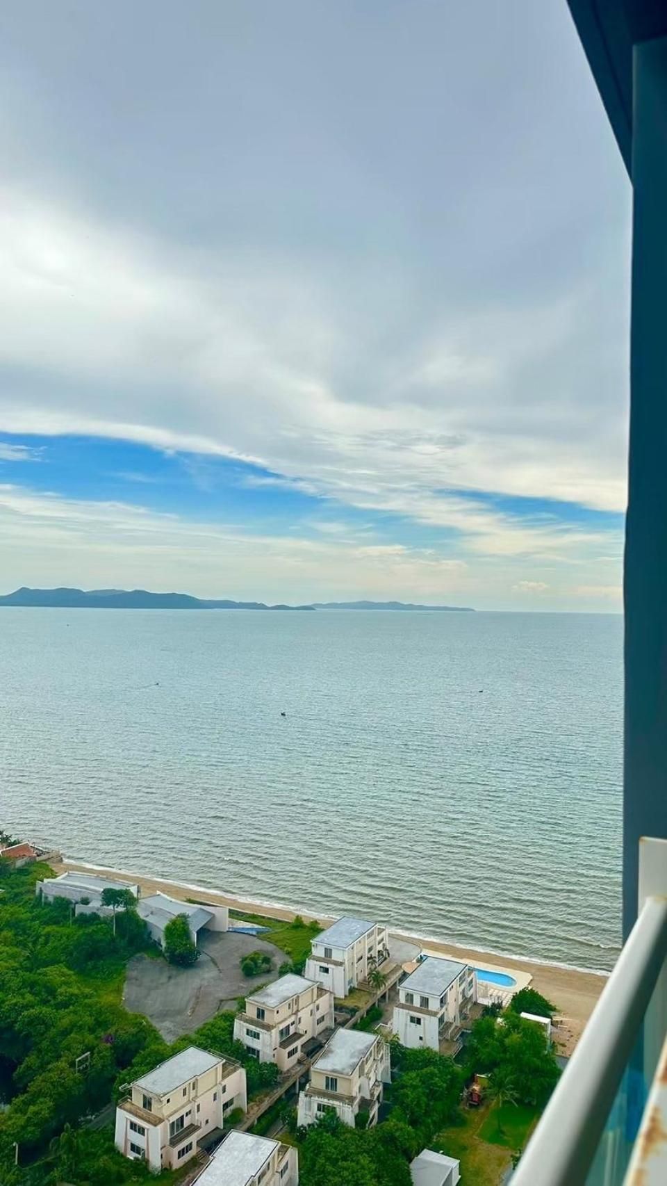 Deluxe Triple Room with Sea View