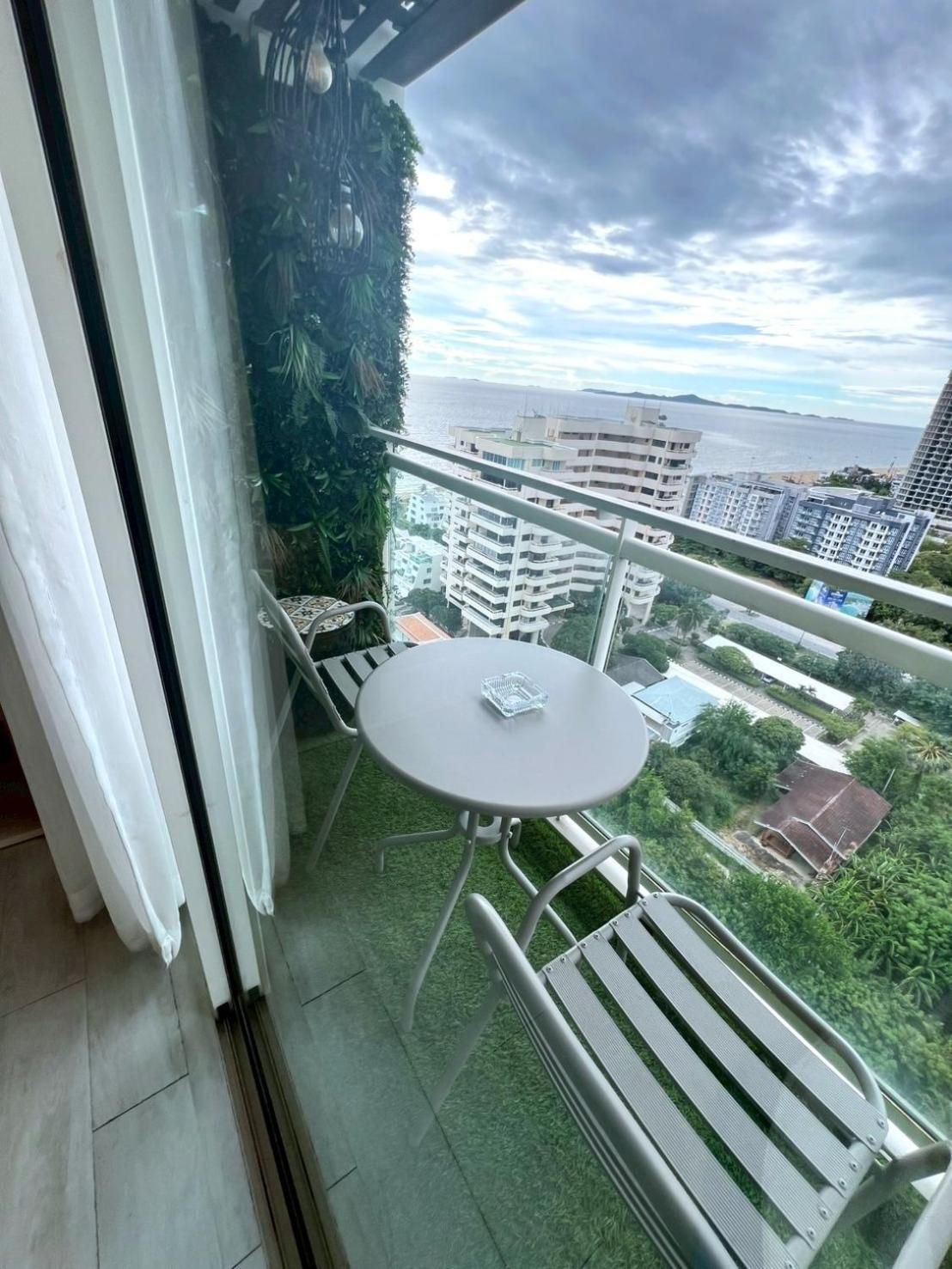 Family Room with Sea View