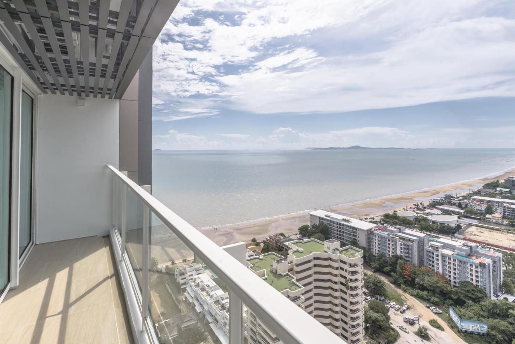 Family Room with Sea View