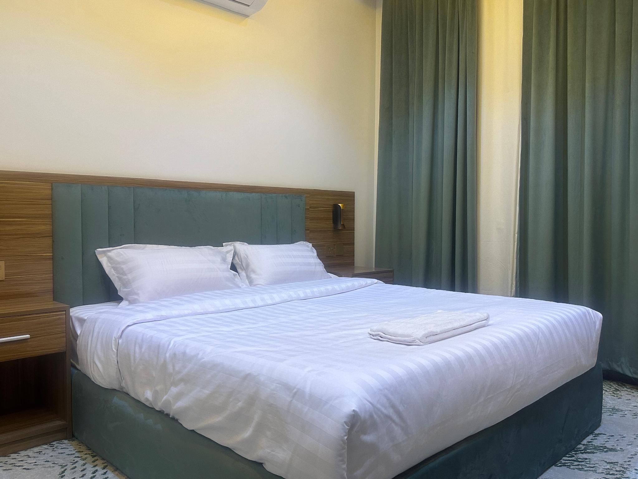 Silver Suite
