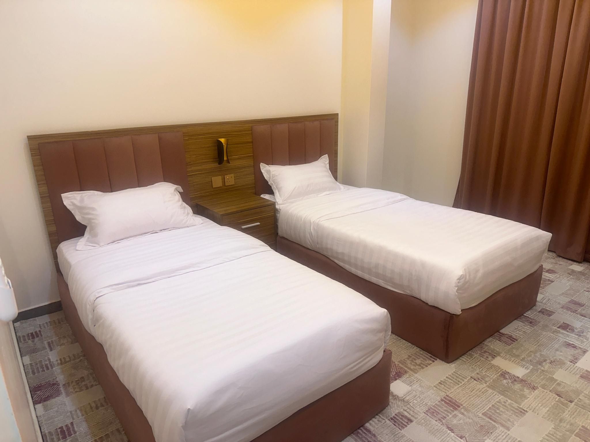 2-Bedroom Queen Suite