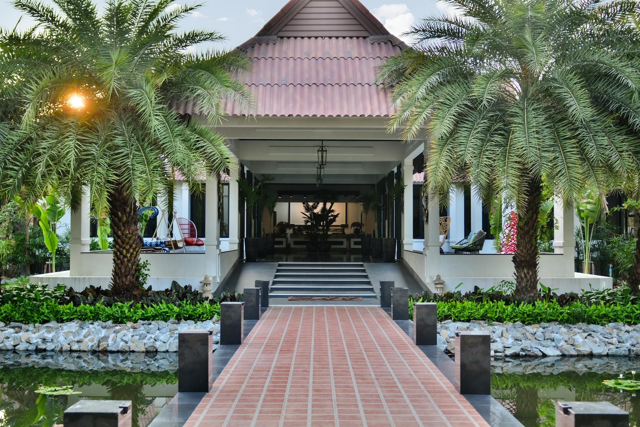 Scenic Pool Villa and Resort