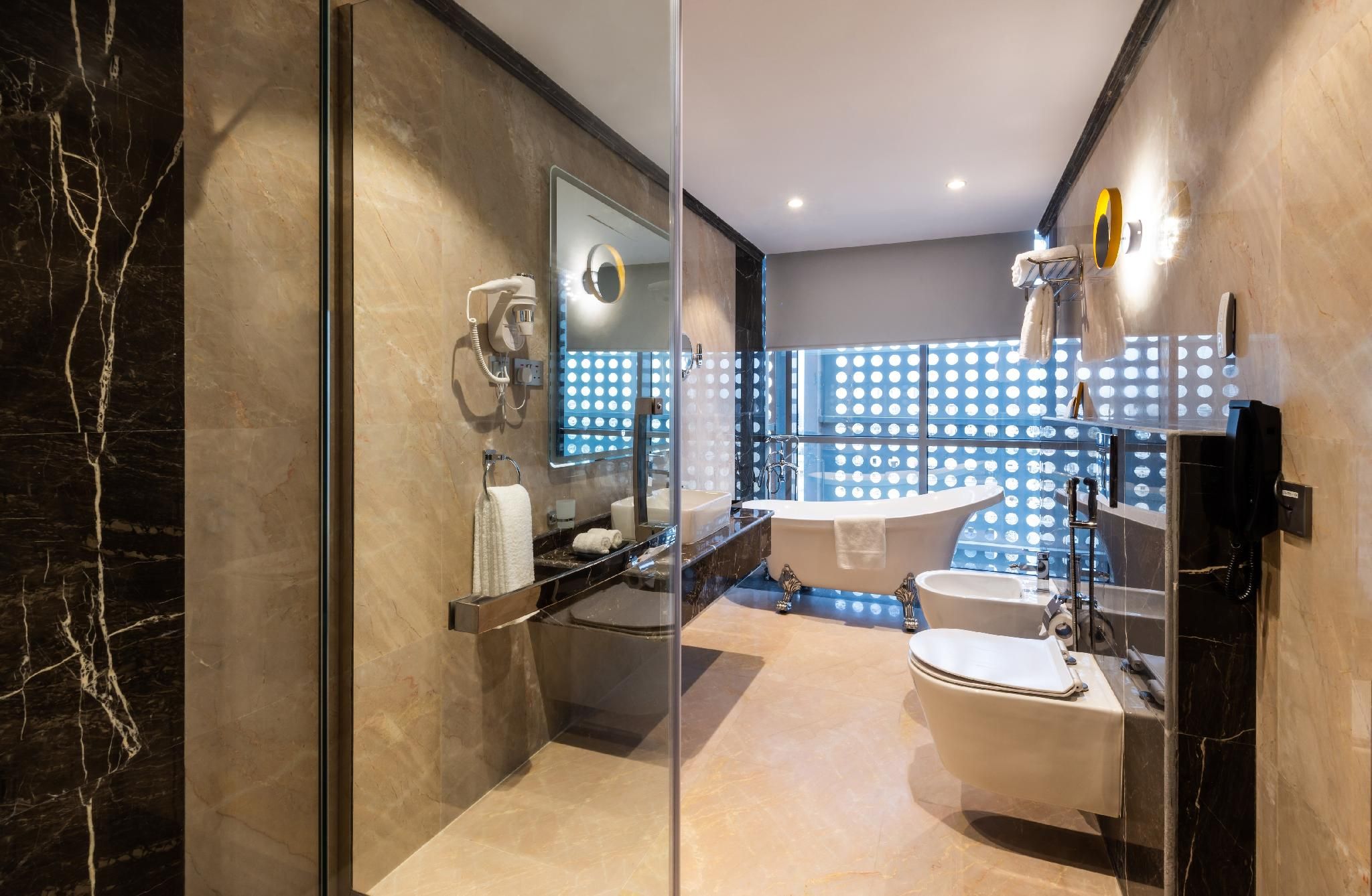 Executive Suite King