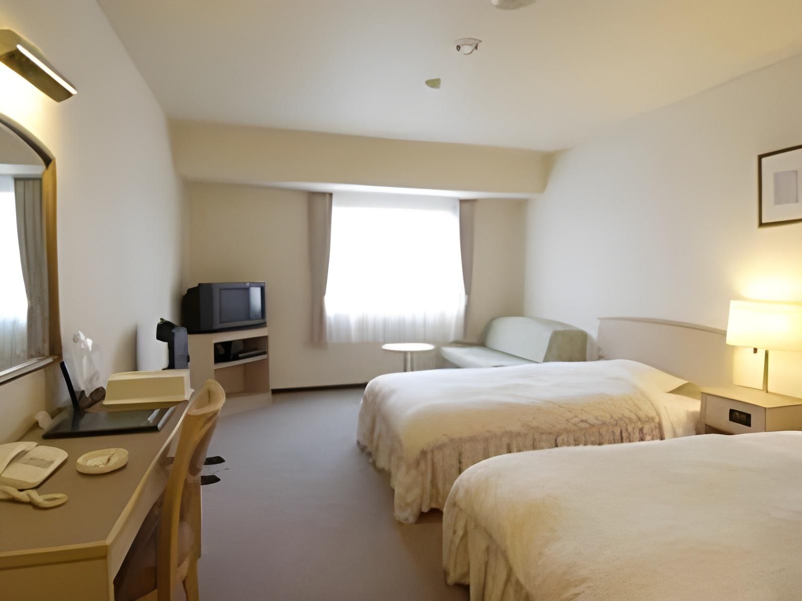 Small Twin Room - Smoking