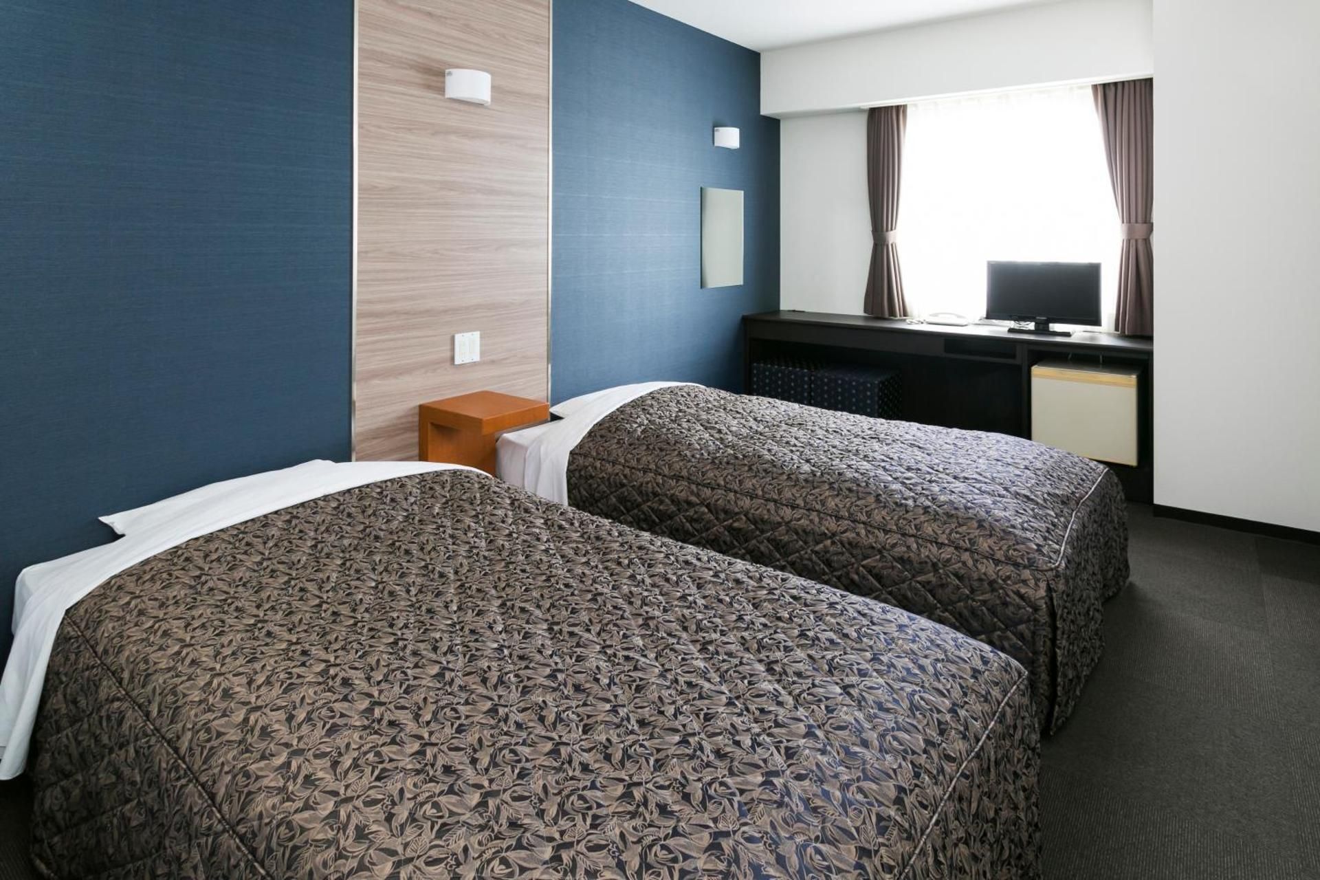 Small Twin Room - Smoking
