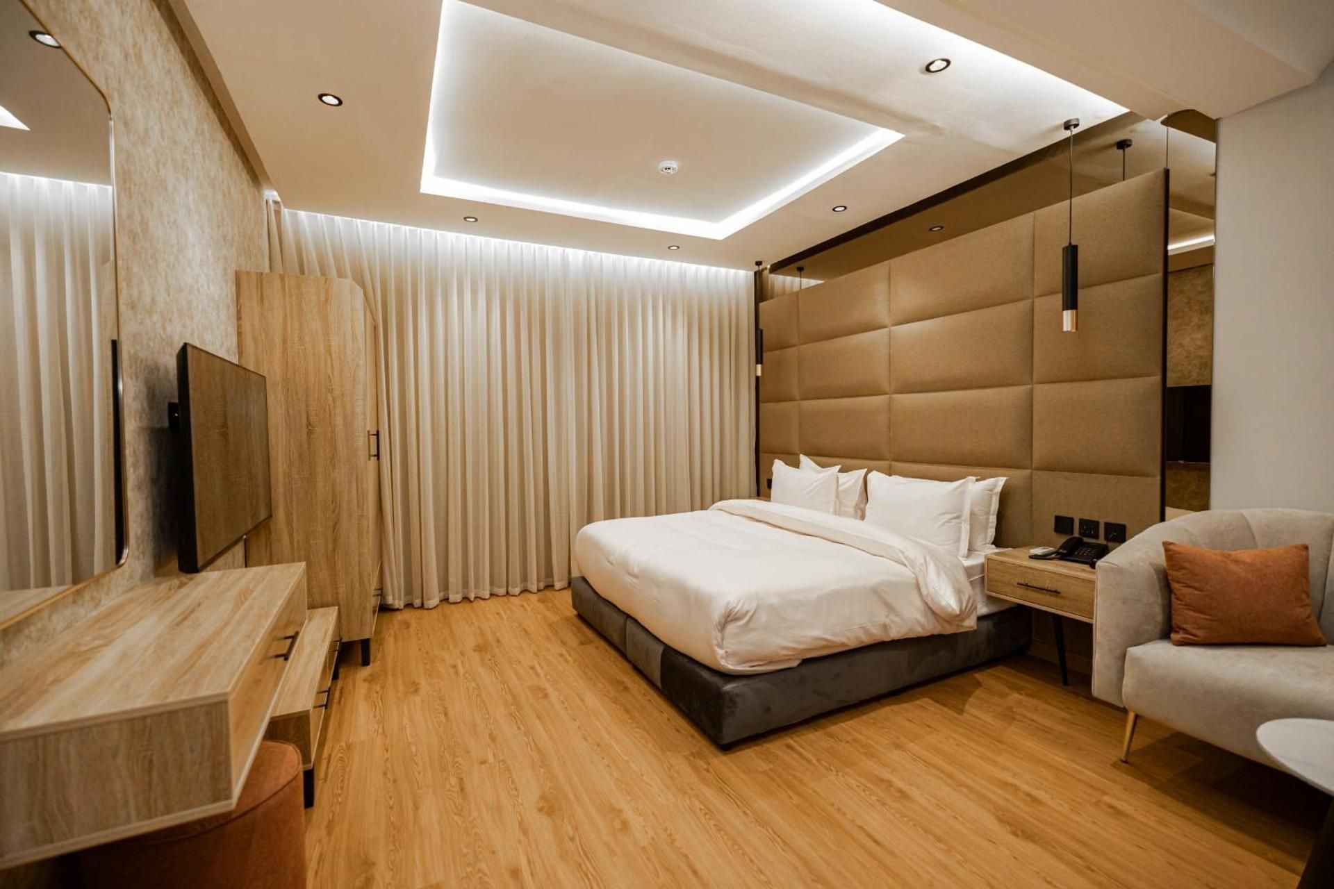 Studio Apartment