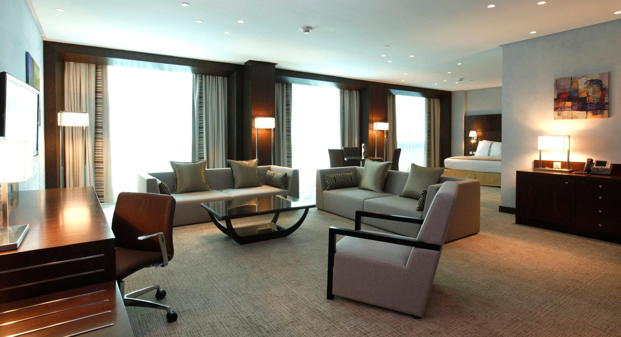 1 Bedroom Suite City View