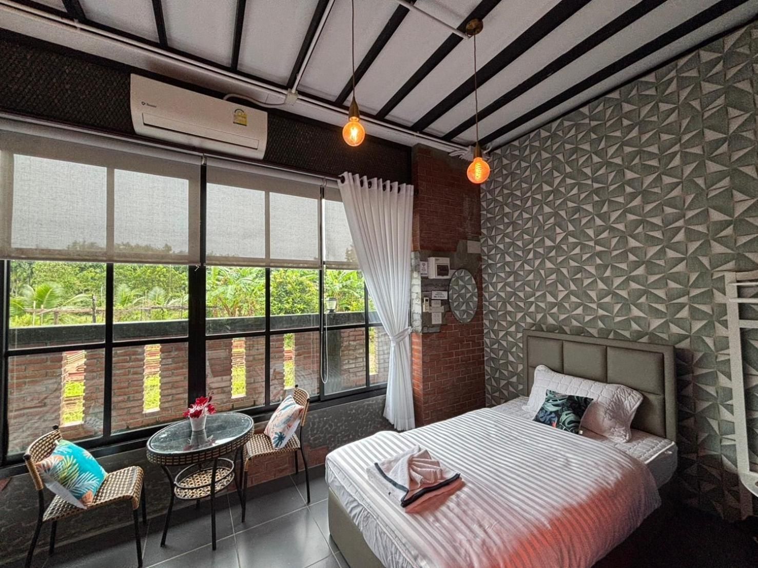 Triple Room with Terrace