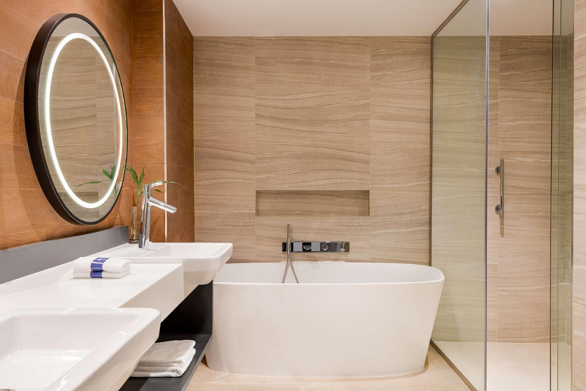 Royal Suite - Balcony - Lounge Access