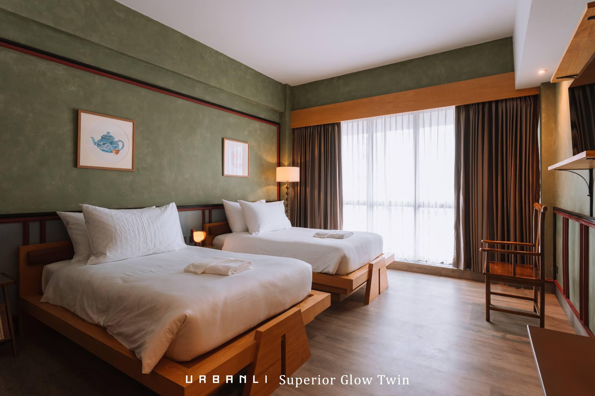 Superior Glow Twin