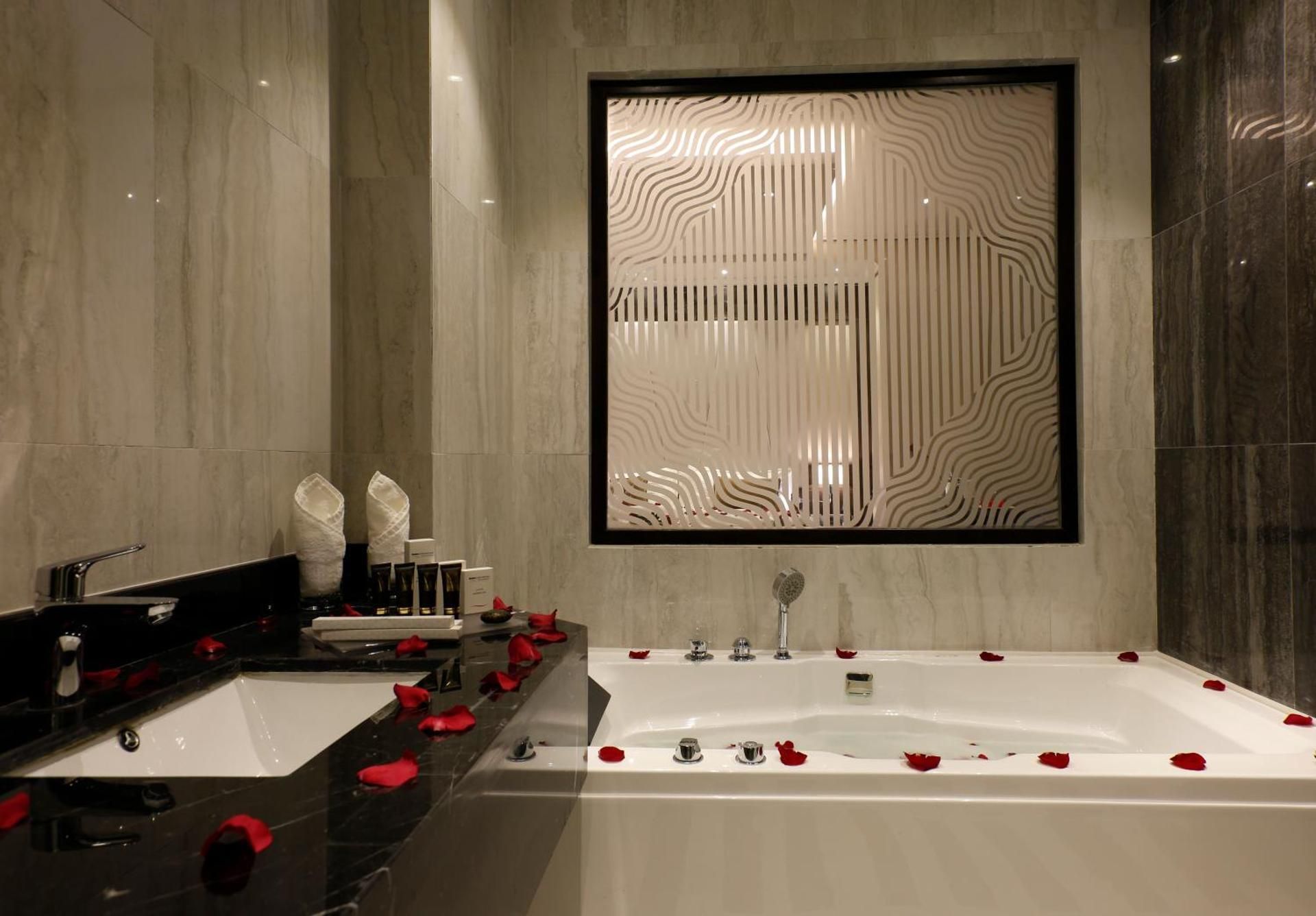 Suite with City View