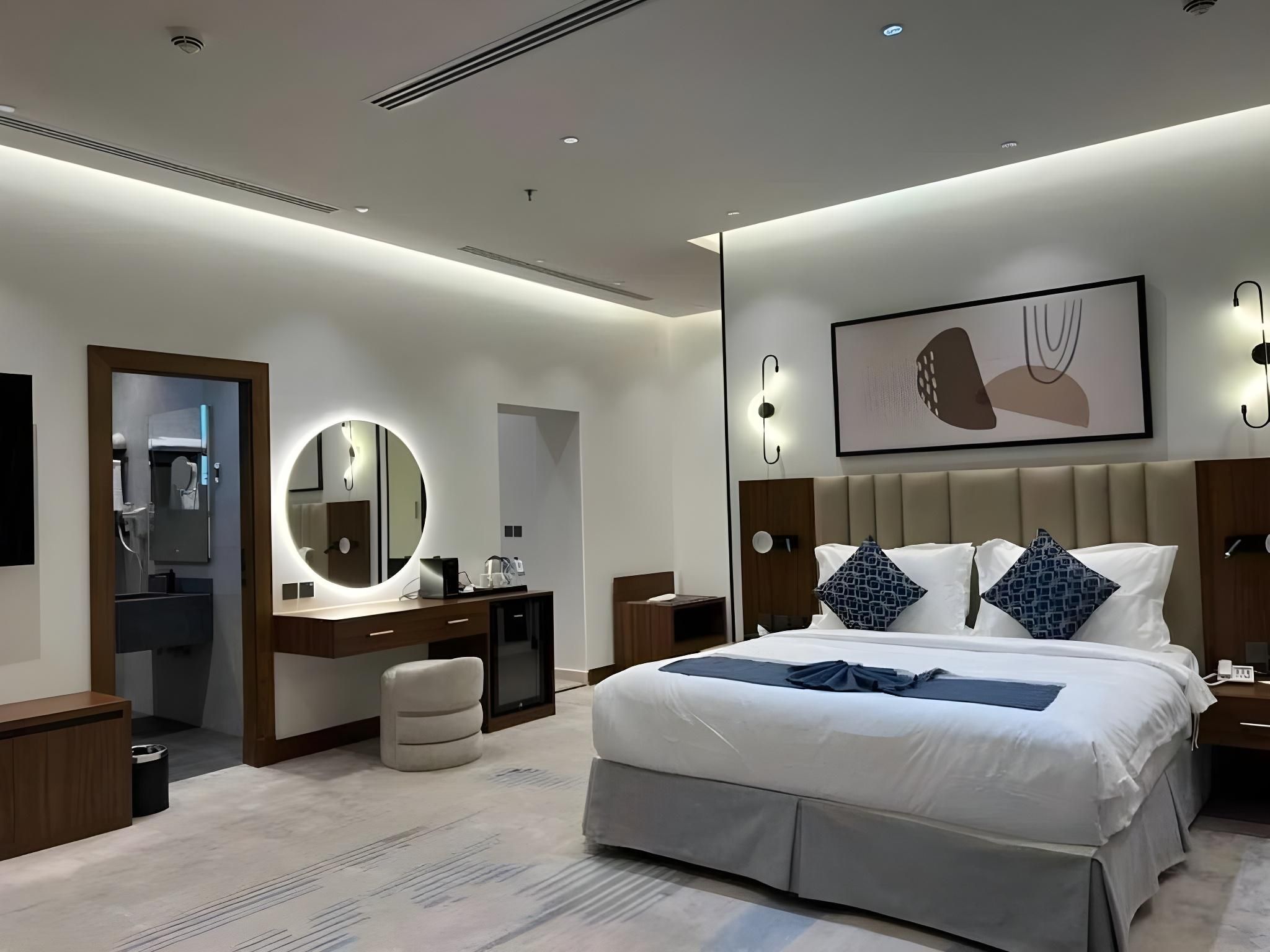 Sunday Luxury Central formerly Anan hotel  Deluxe Room Queen