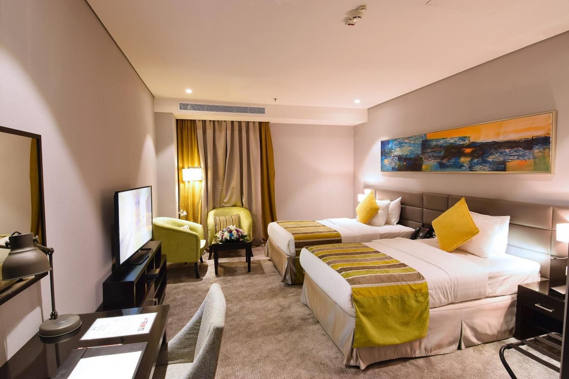 2 Single Beds, Nonsmoking, Deluxe Room, Air Conditioning