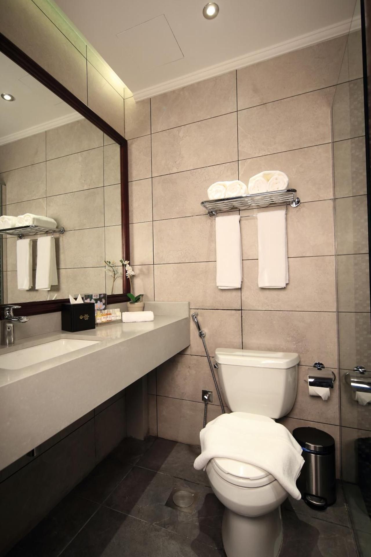 Executive Queen Suite - Non-Smoking