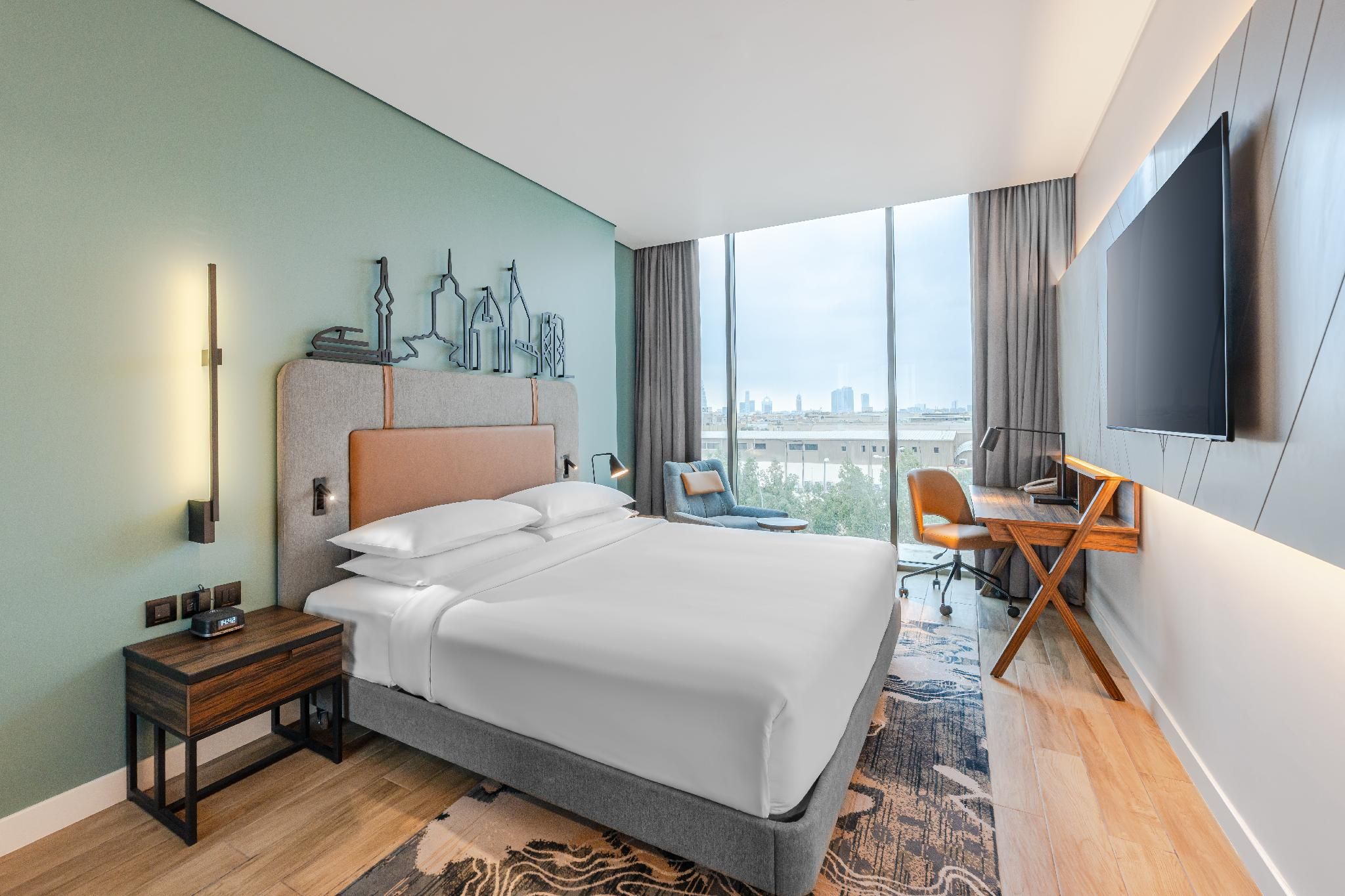 Traditional, Guest room, 1 King, Atrium view