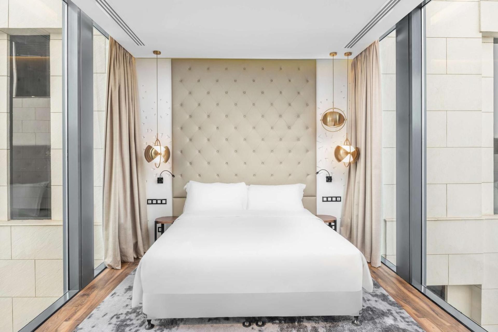 Bridge Suite - One Bedroom