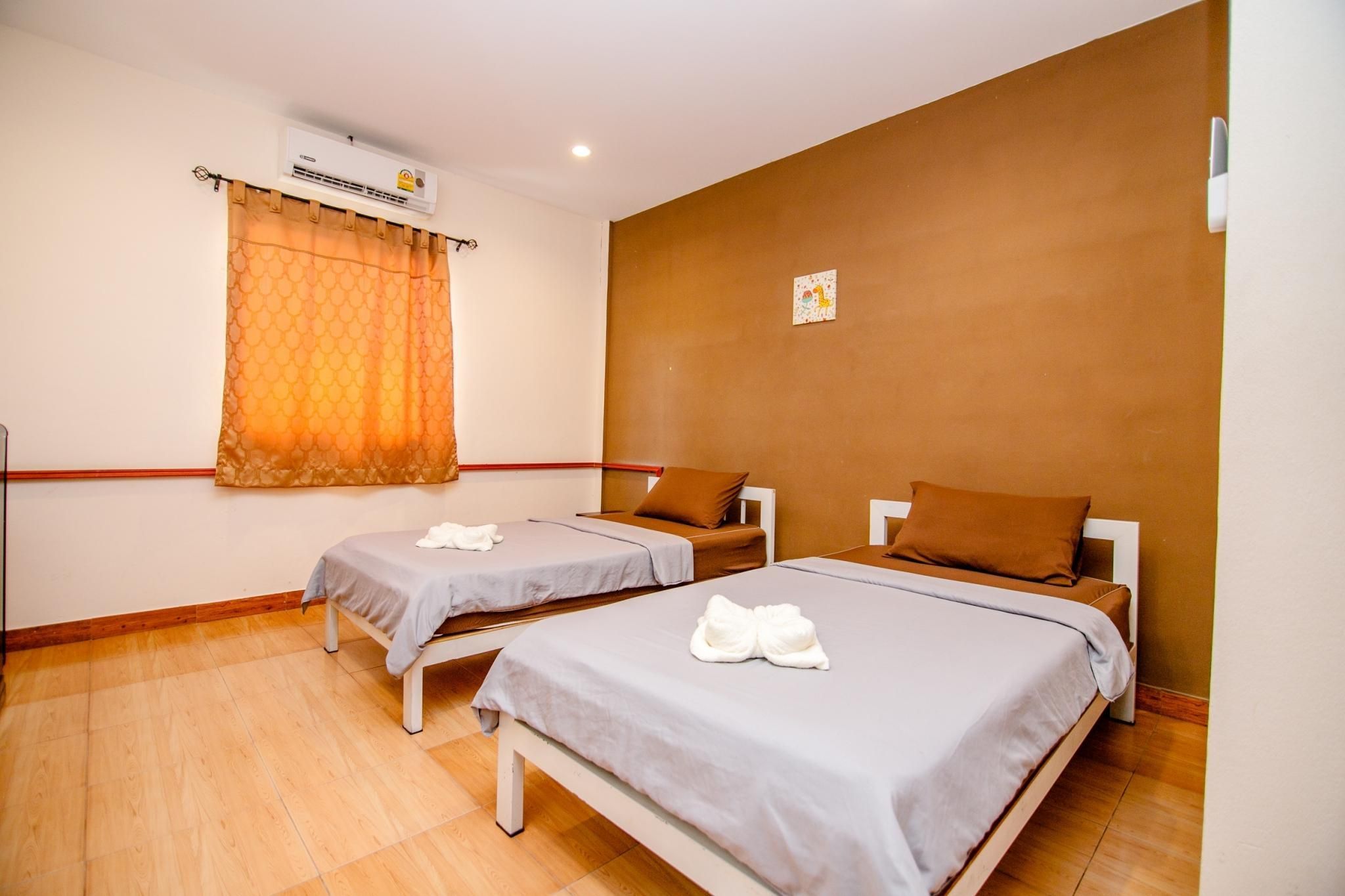 2 Twin Bed