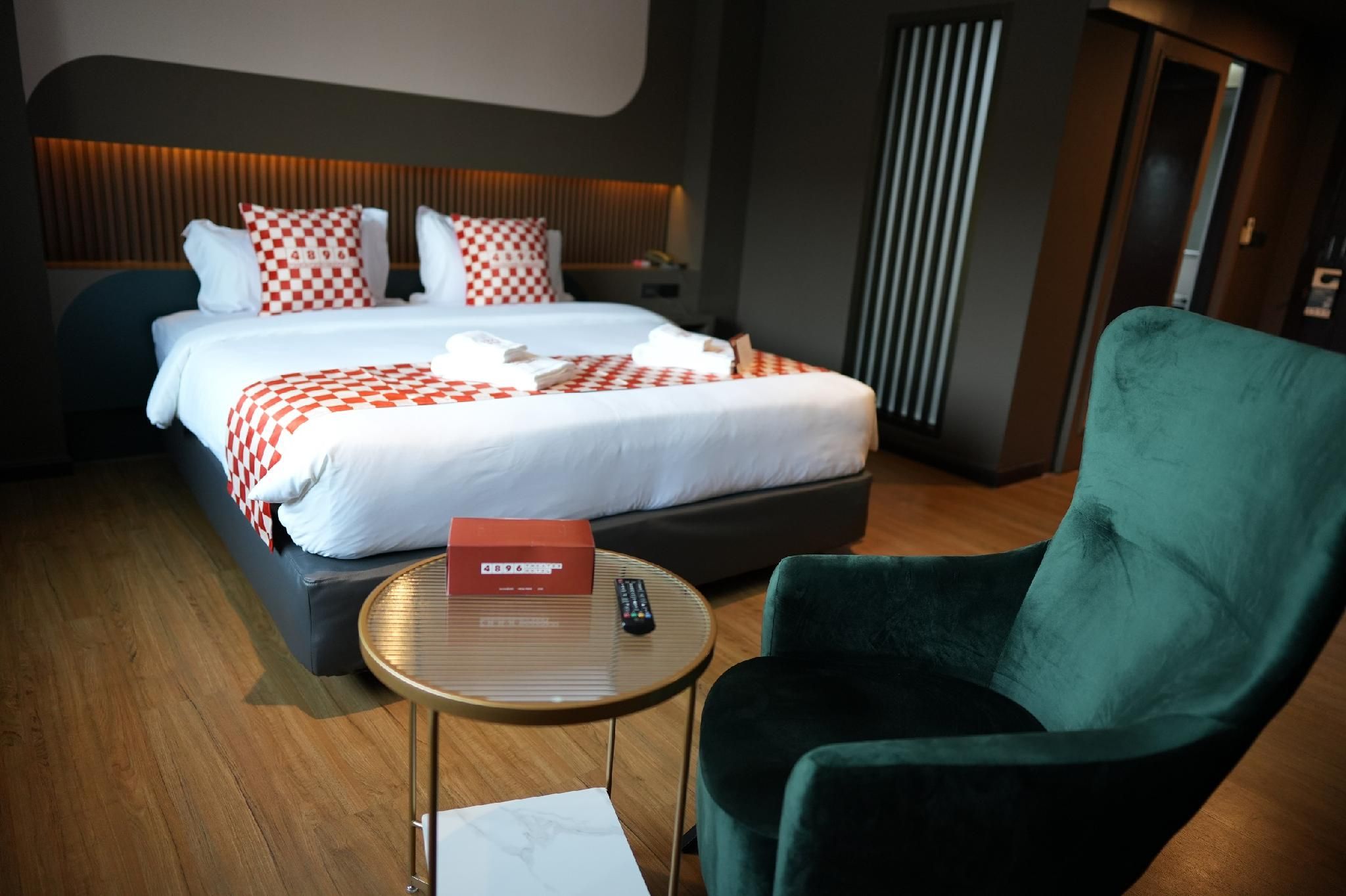 Standard King Room