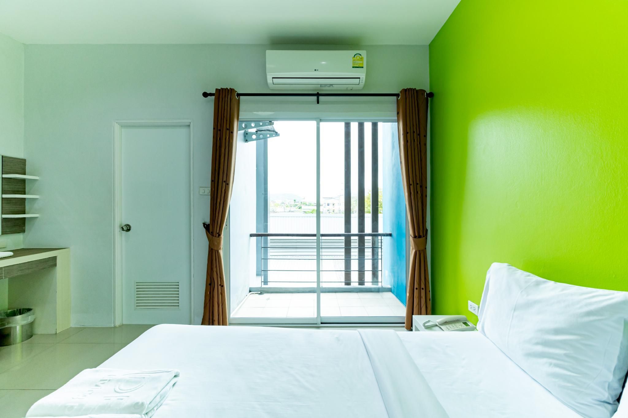 Double Bed