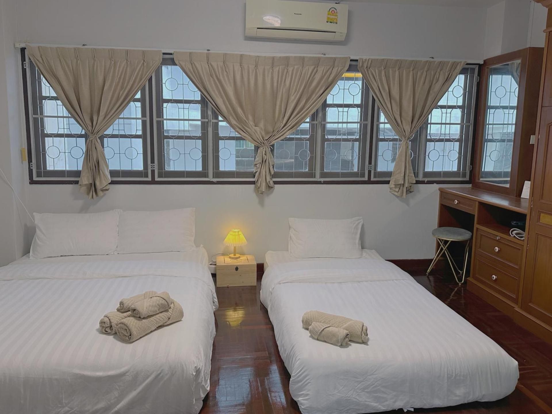 Triple Room