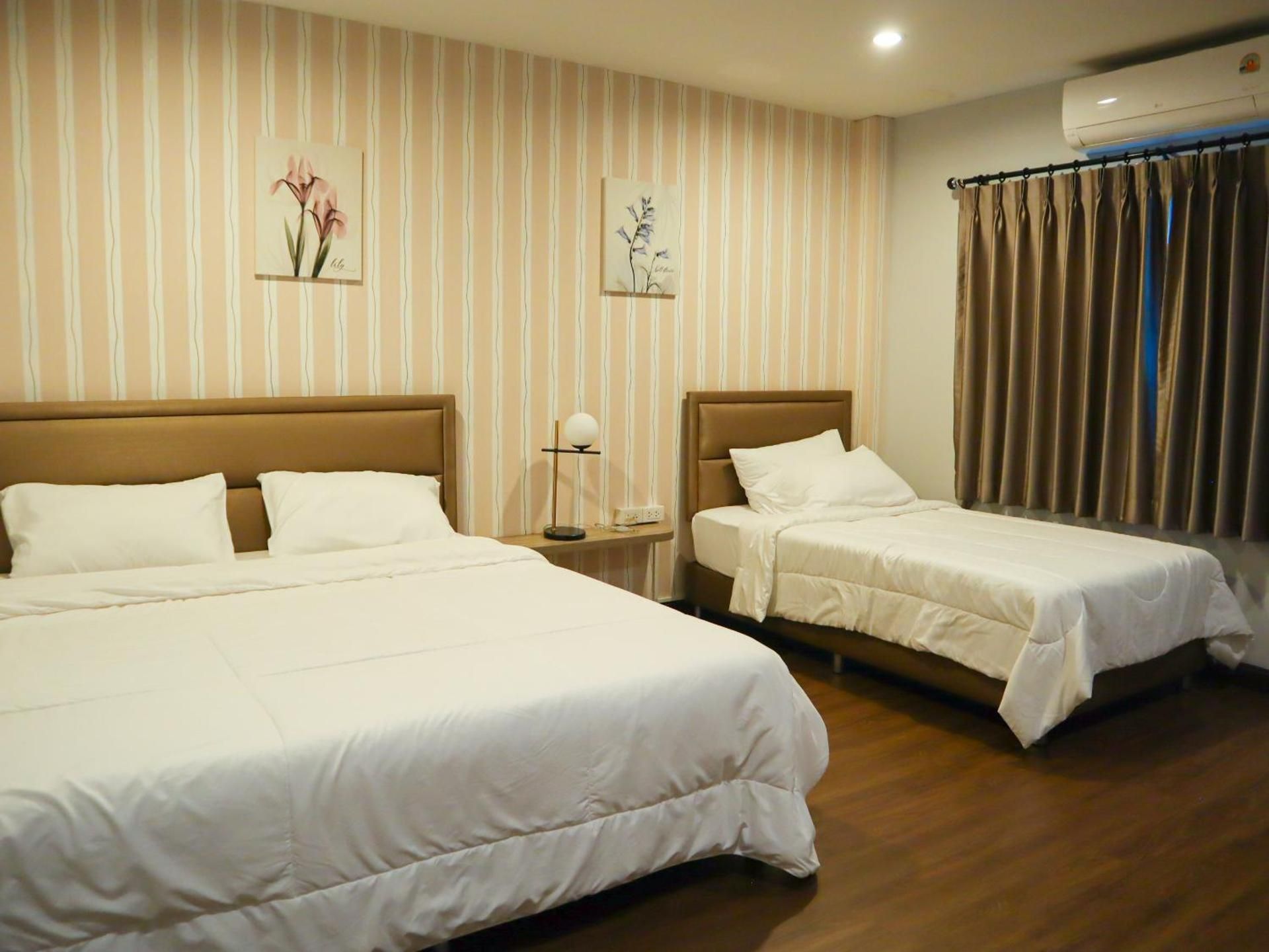 Double Room with Shared Bathroom