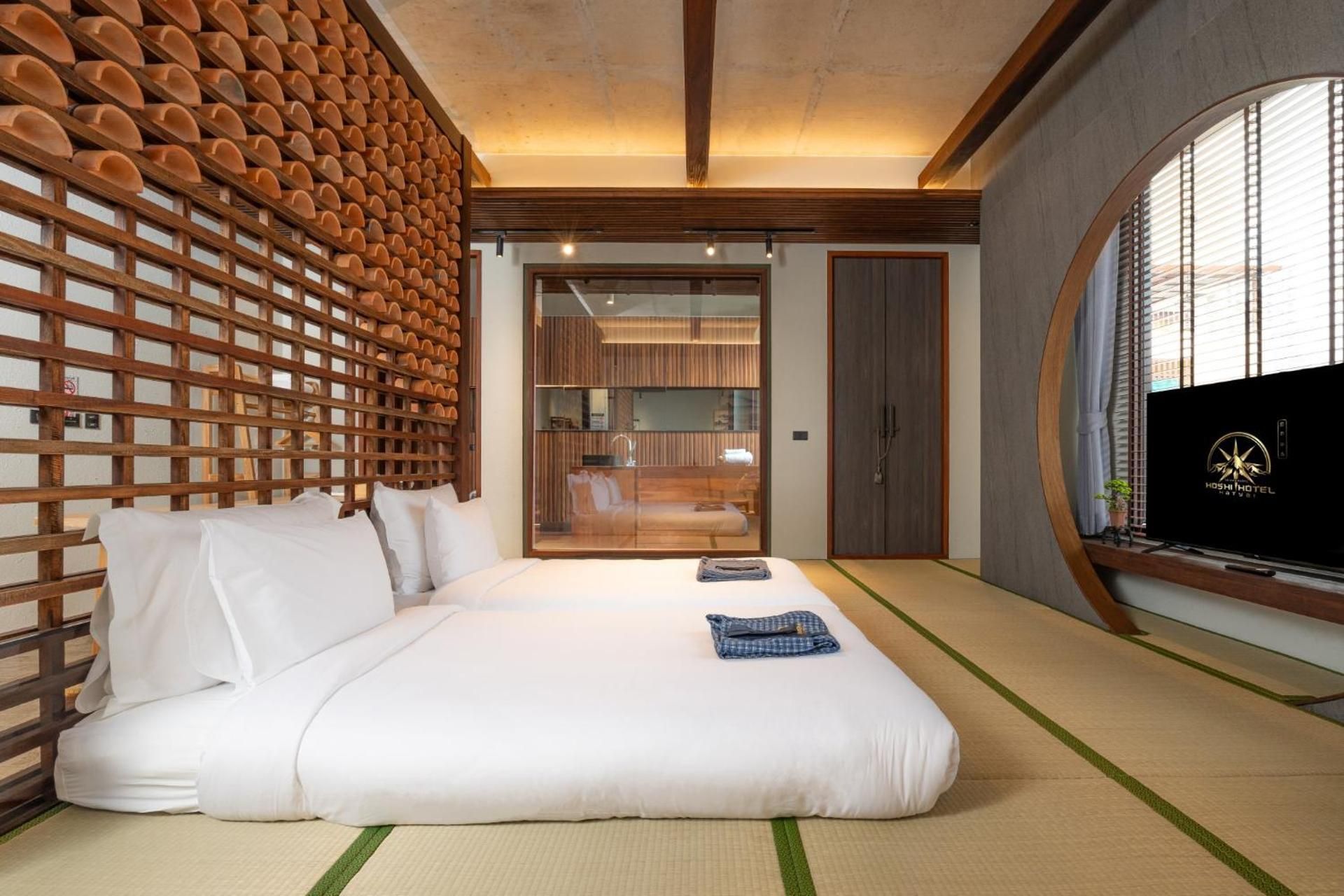 Double or Twin Room with City View