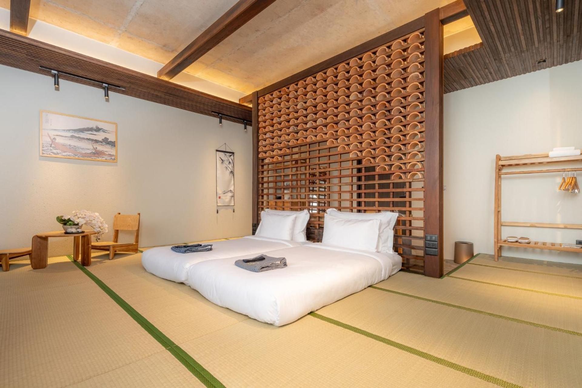 Double or Twin Room with City View