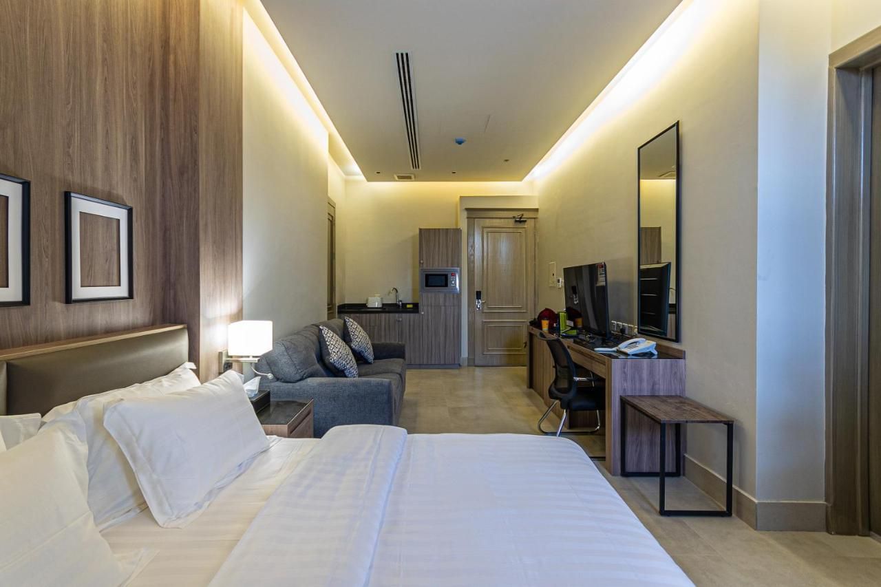 One Bedroom King Suite Room