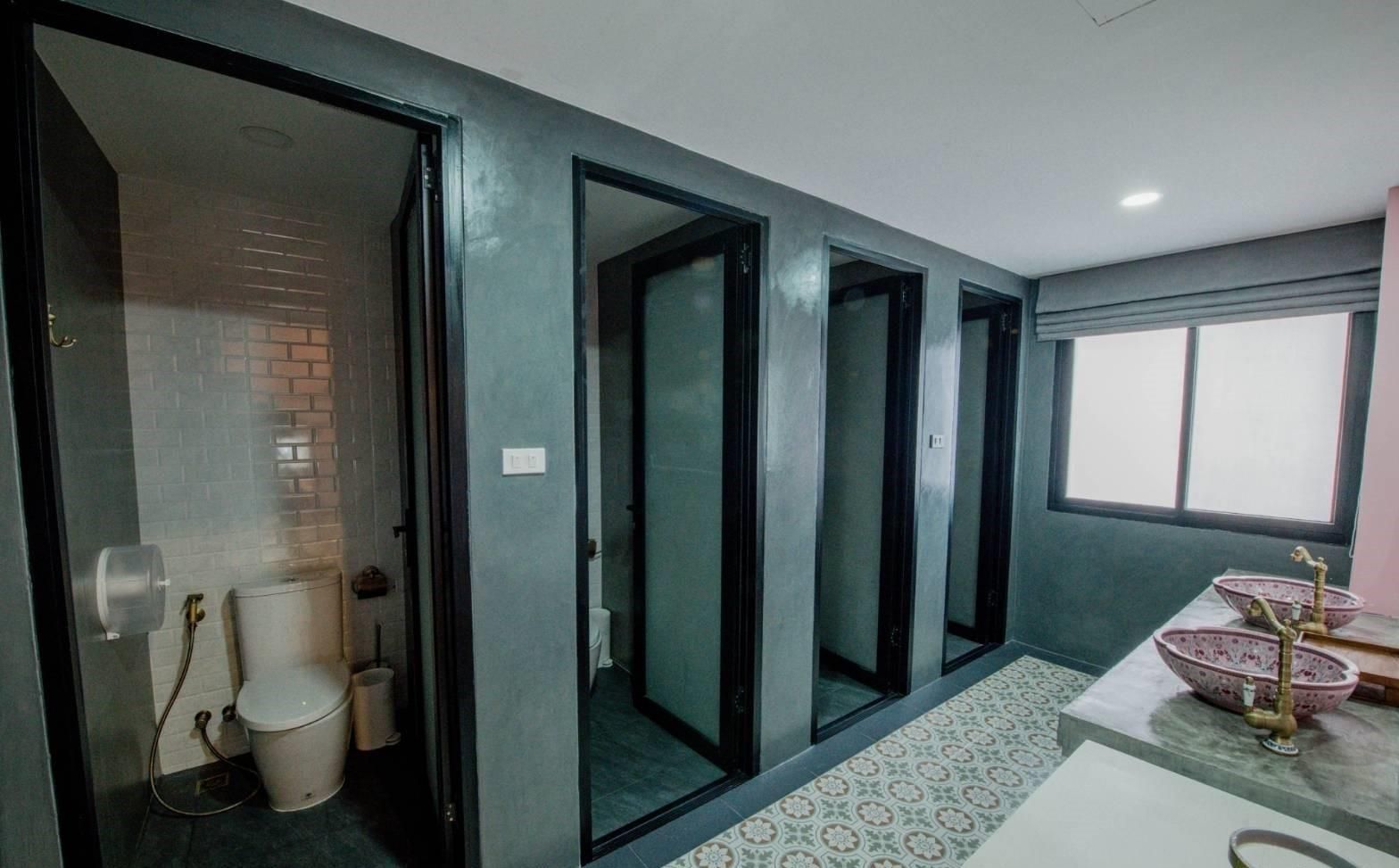 Dormitory with Single Bed - Female Only
