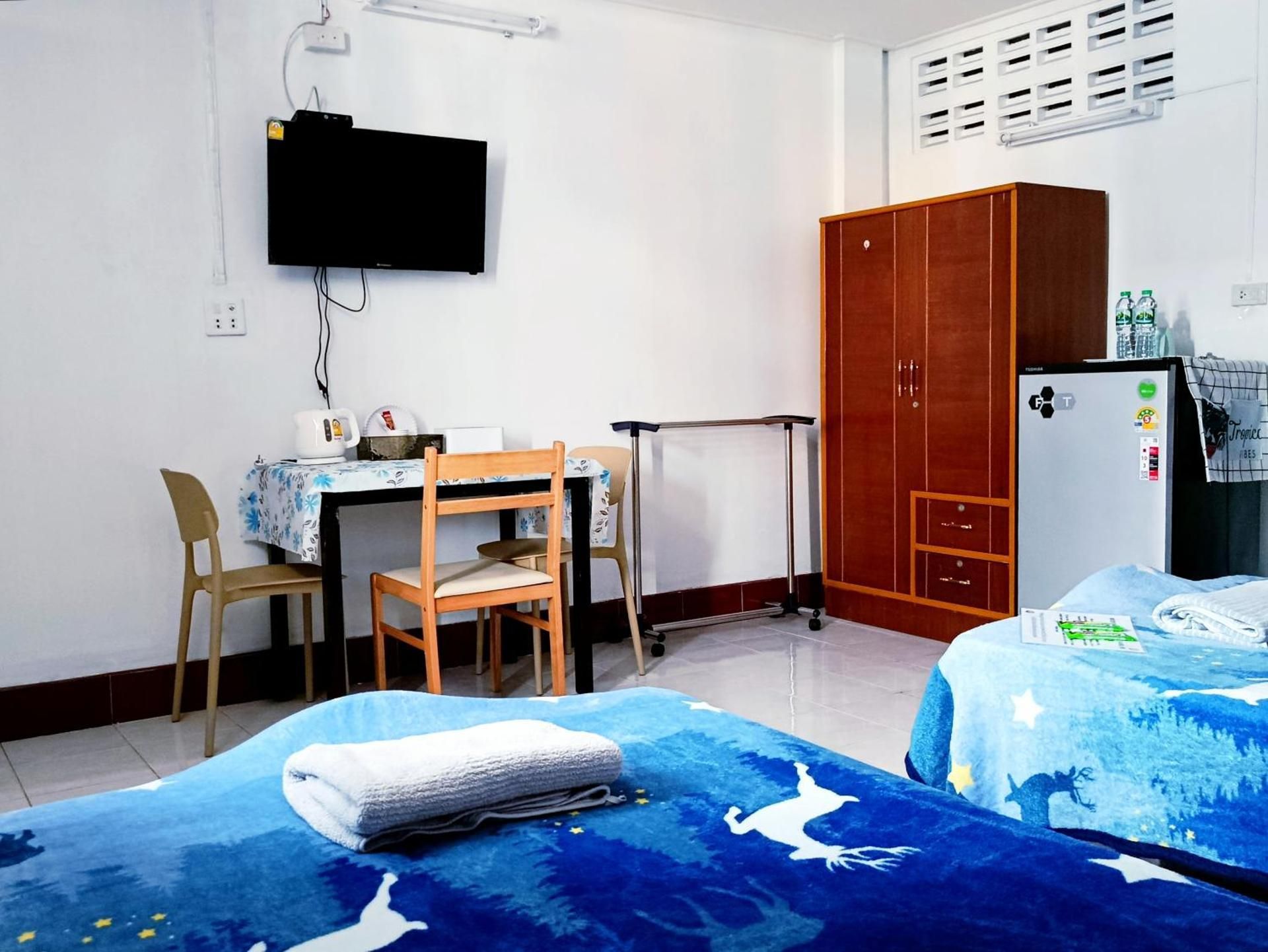 Economy Twin Room