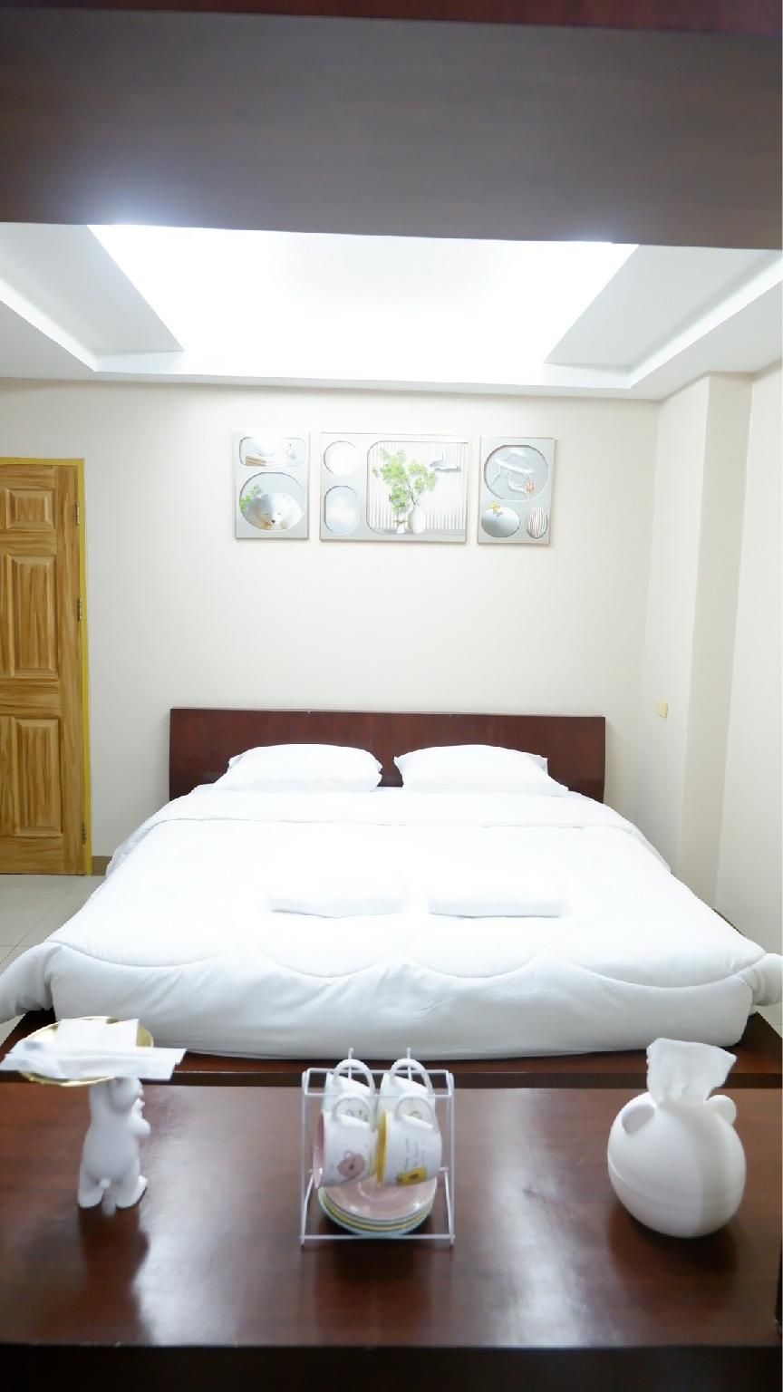 Deluxe Room with Sofa Bed - Accessible