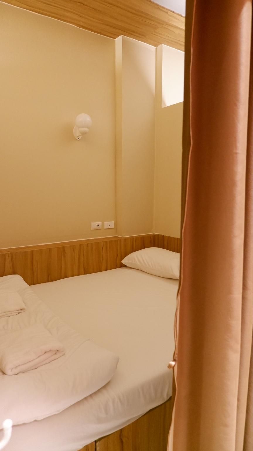 Dormitory Room - Mixed