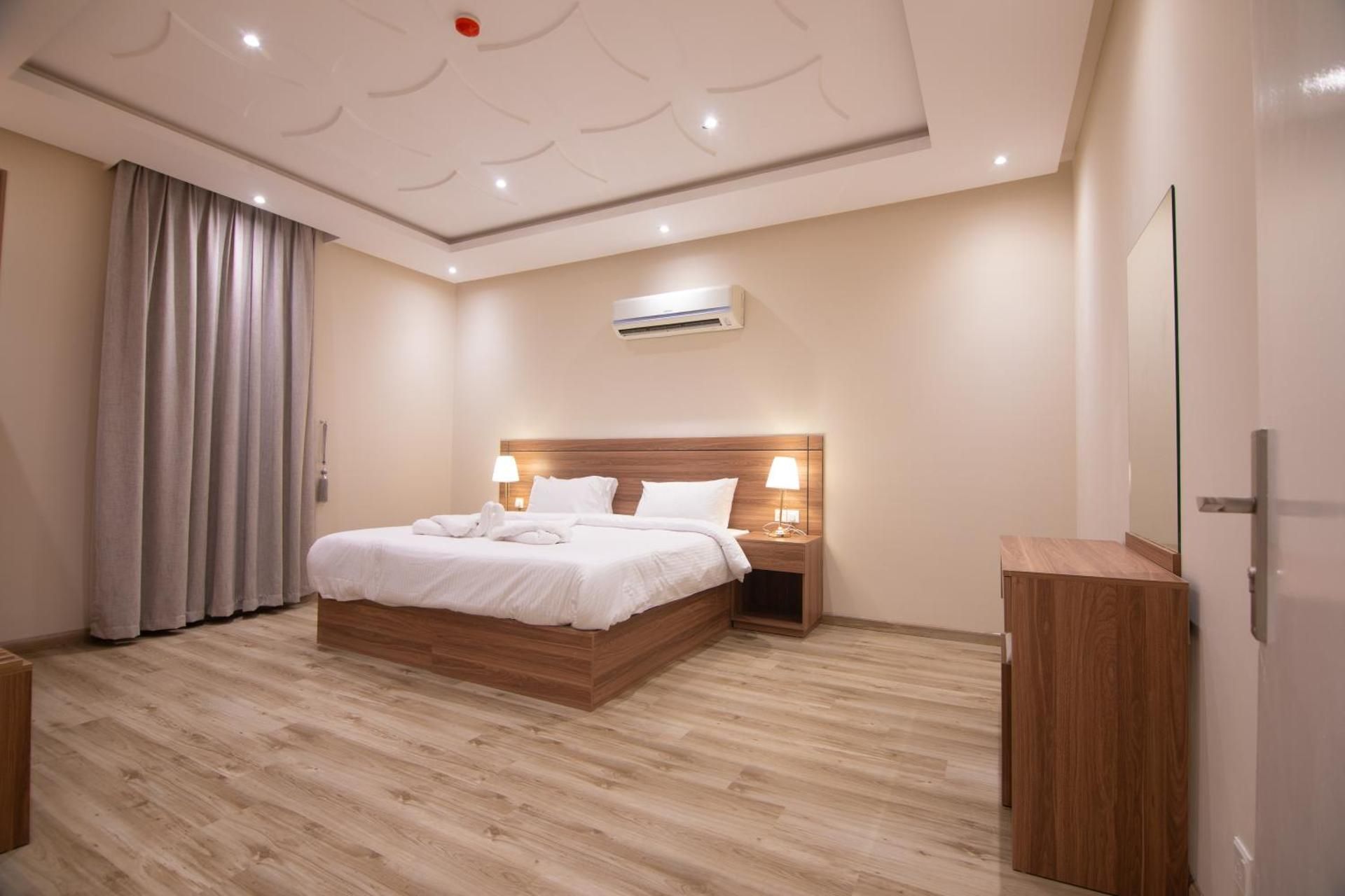 One Bedroom Apartment