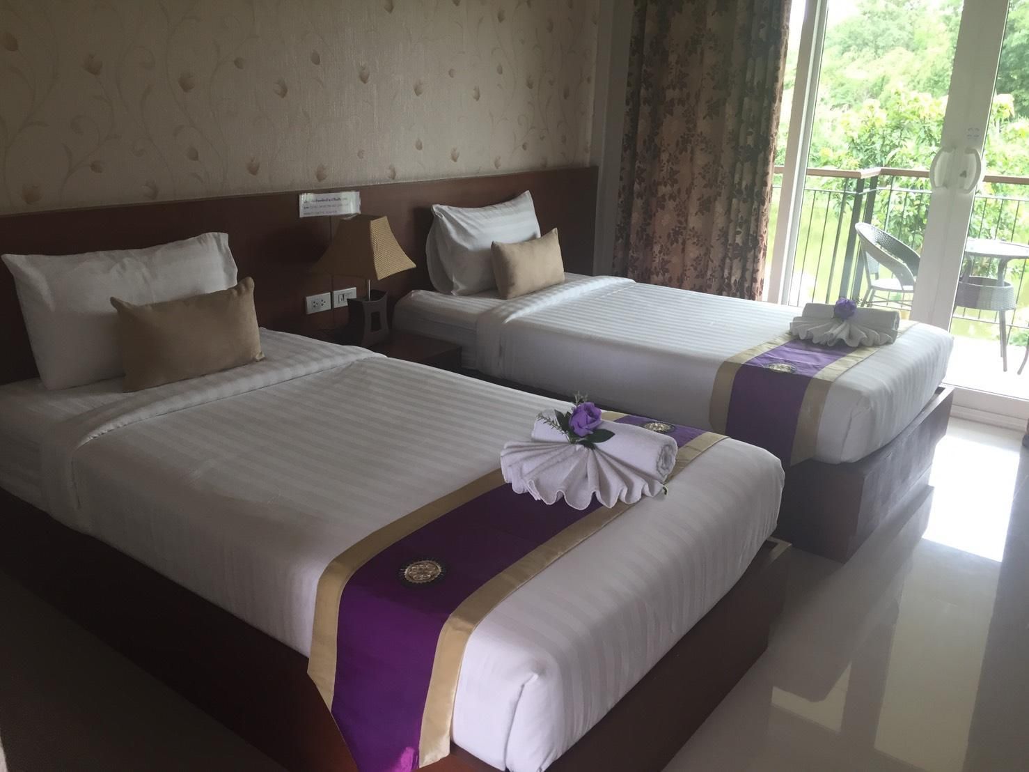 Twin Room with View