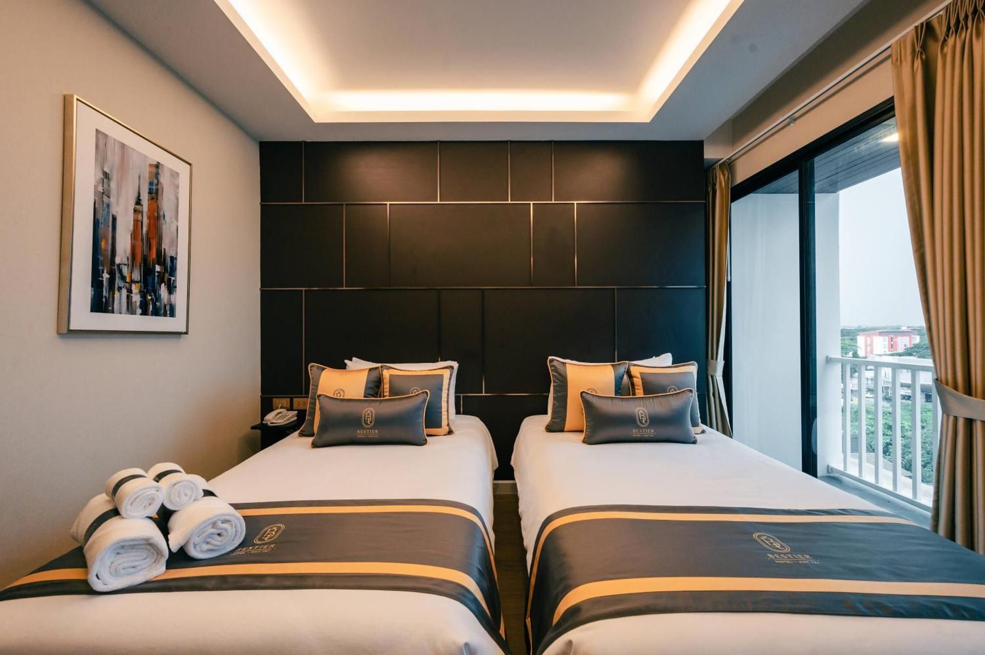 Deluxe Twin Room