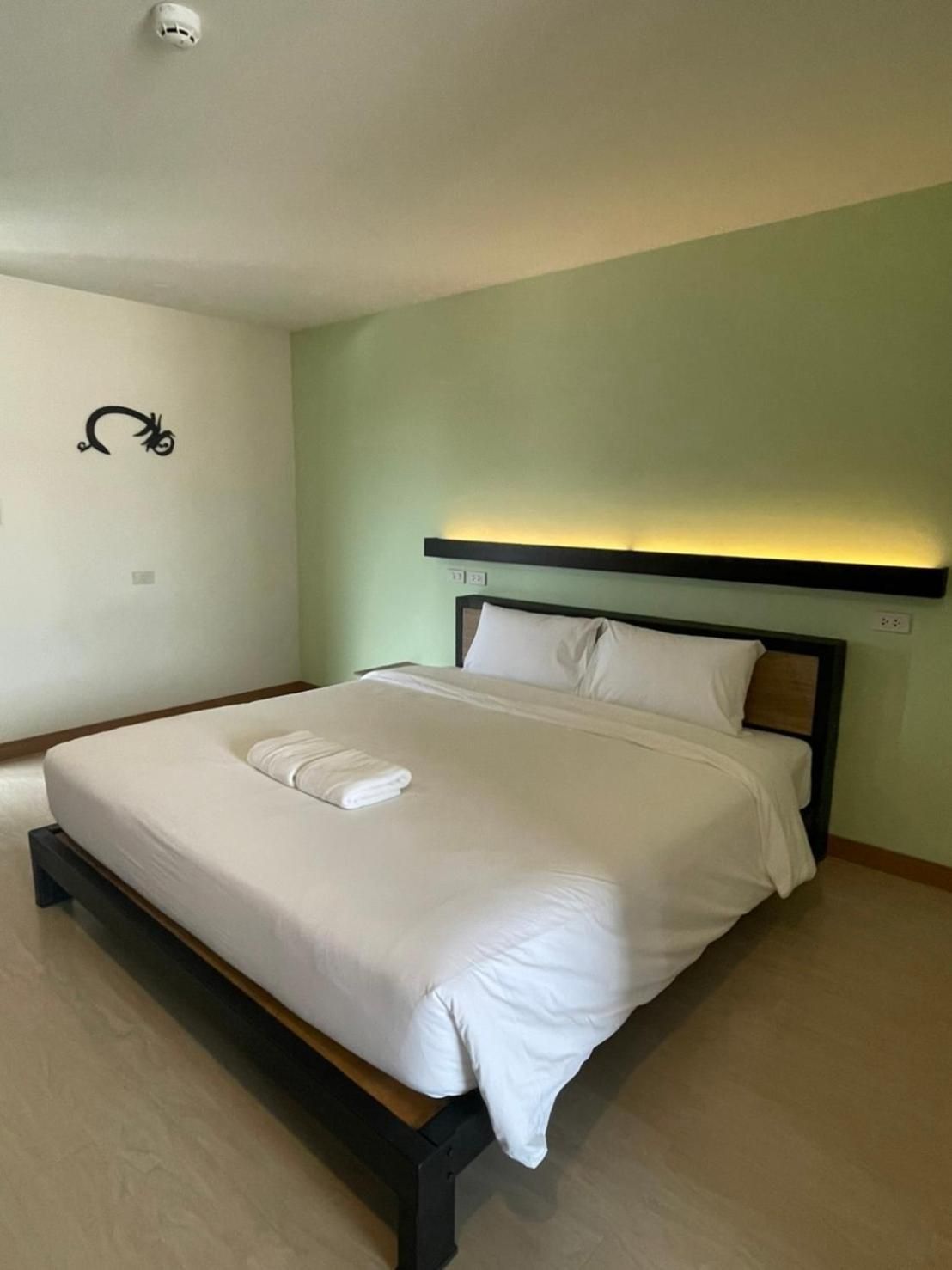 Superior King Bed Room