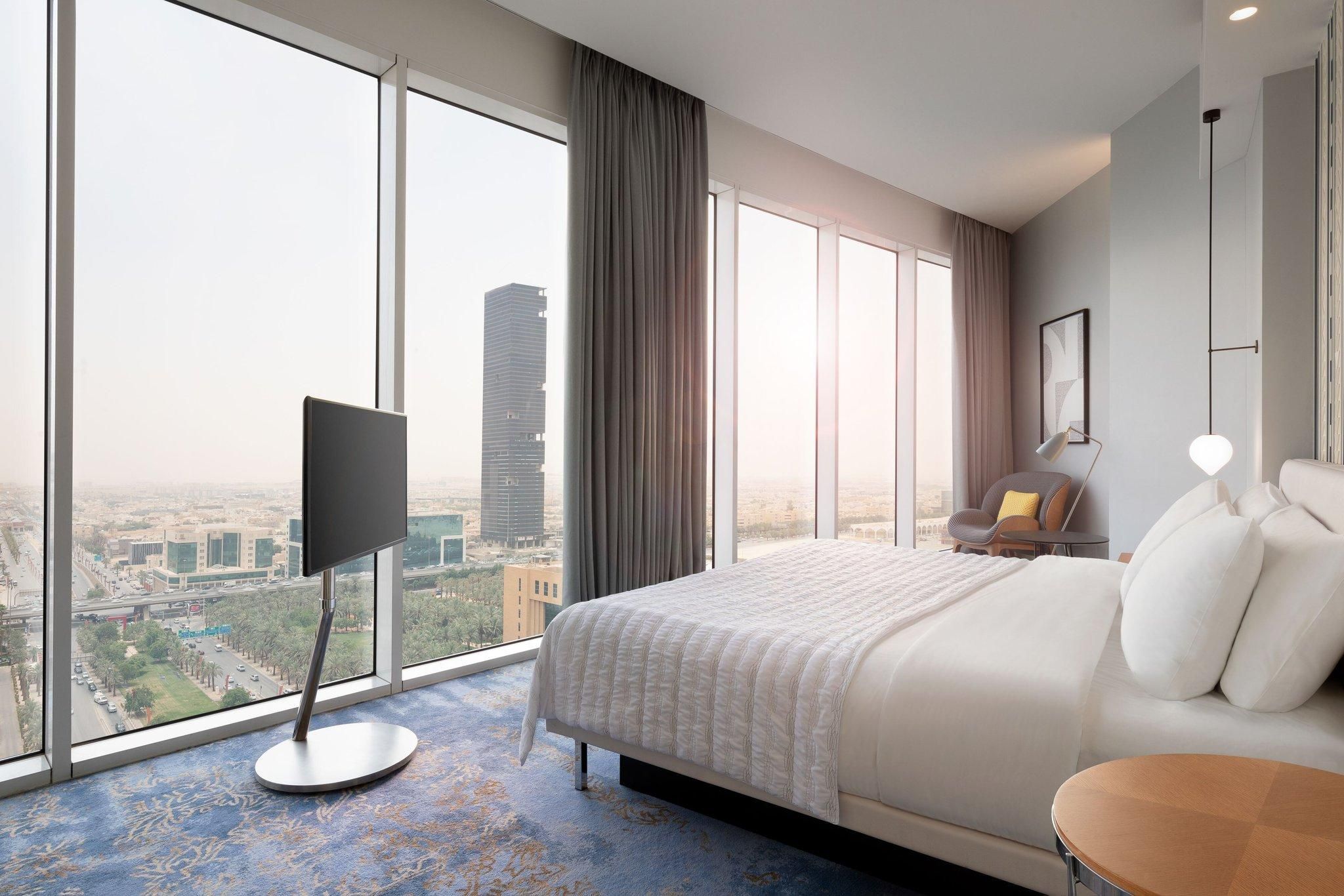 Executive Suite, Club lounge access, 1 Bedroom Suite, 1 King