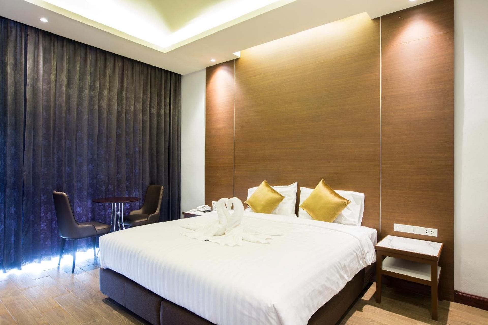 Deluxe Double Room without Bathtub
