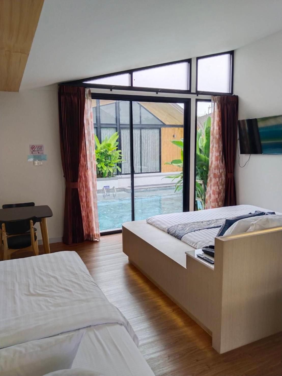Studio Villa Pool Access
