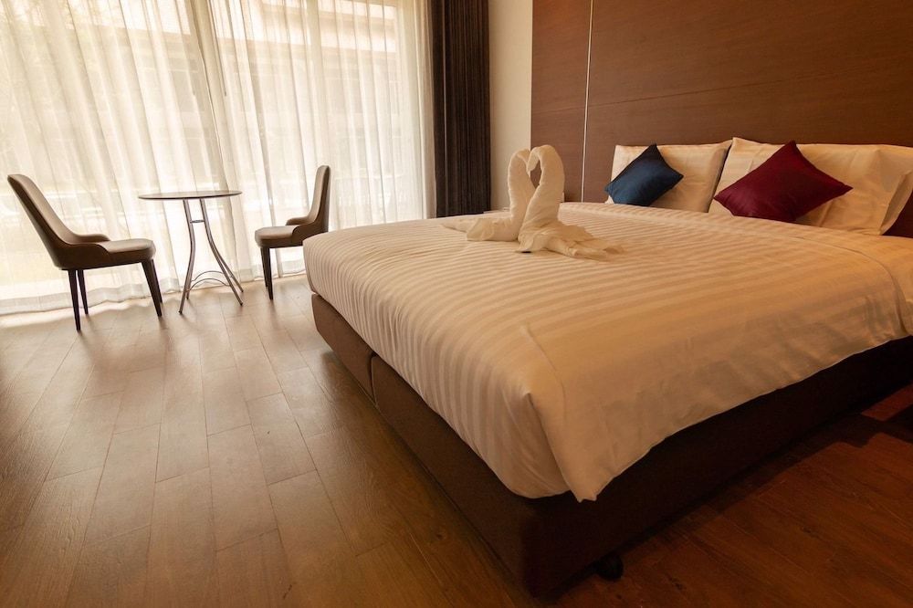 Deluxe King Room