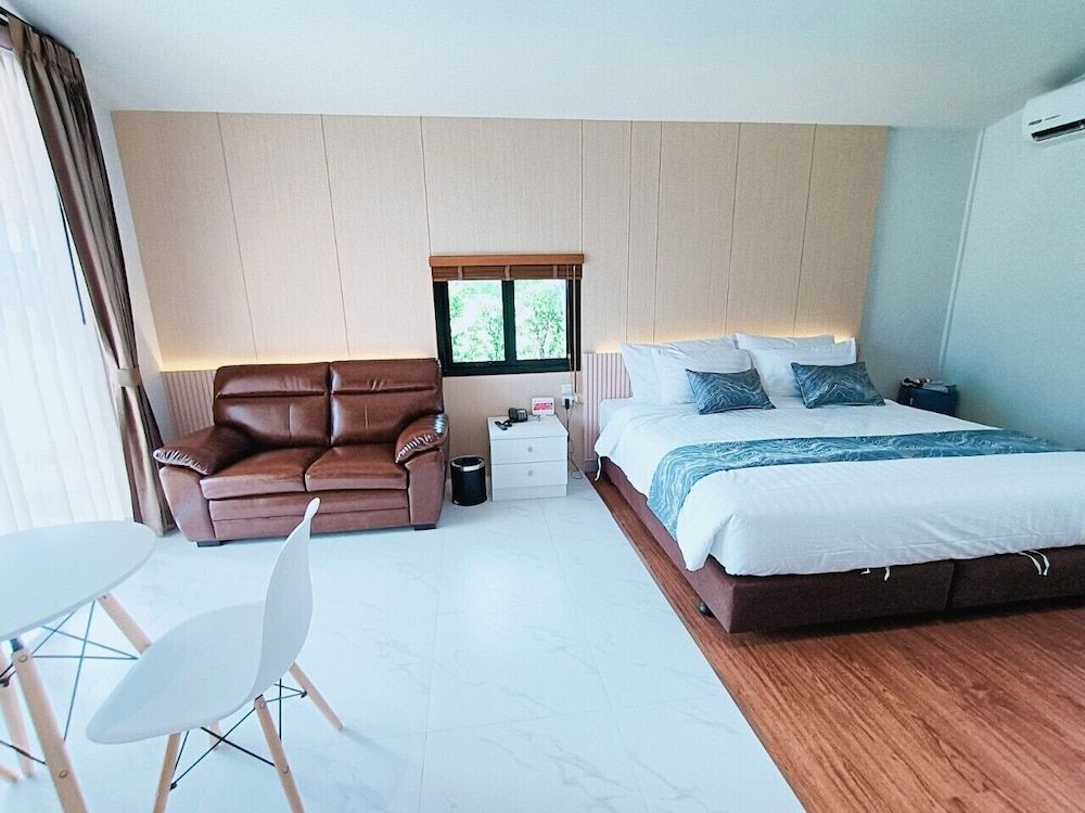 Grand Southern Family Suite Villa