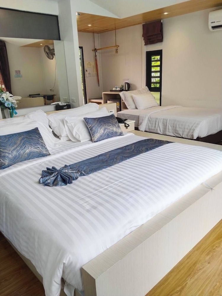 Studio Villa Pool Access